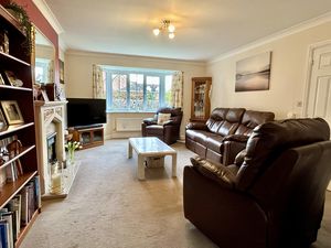 Lounge- click for photo gallery